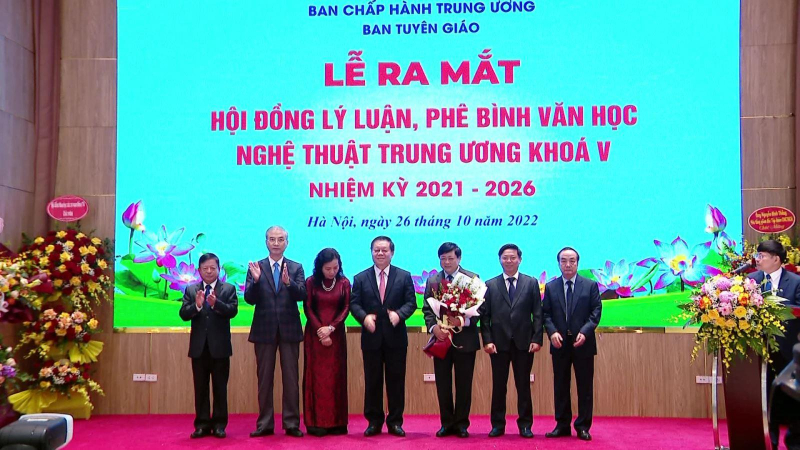 Ra mắt Hội đồng Lý luận, phê bình văn học nghệ thuật Trung ương