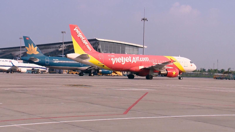 Nhiều chuyến bay bị hủy
