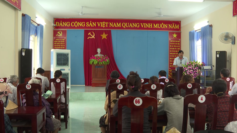 Cấp 167 tấn gạo cho người nghèo bị ảnh hưởng bão số 4