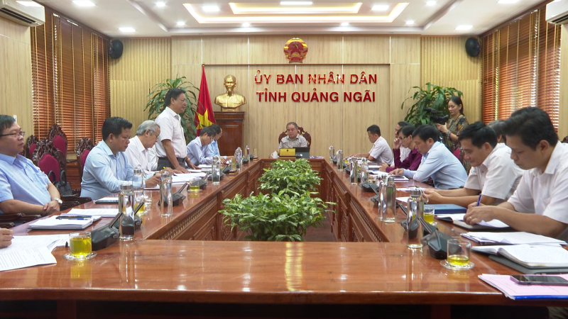 Phó Chủ tịch thường trực UBND tỉnh Trần Hoàng Tuấn làm việc với hội luật gia tỉnh