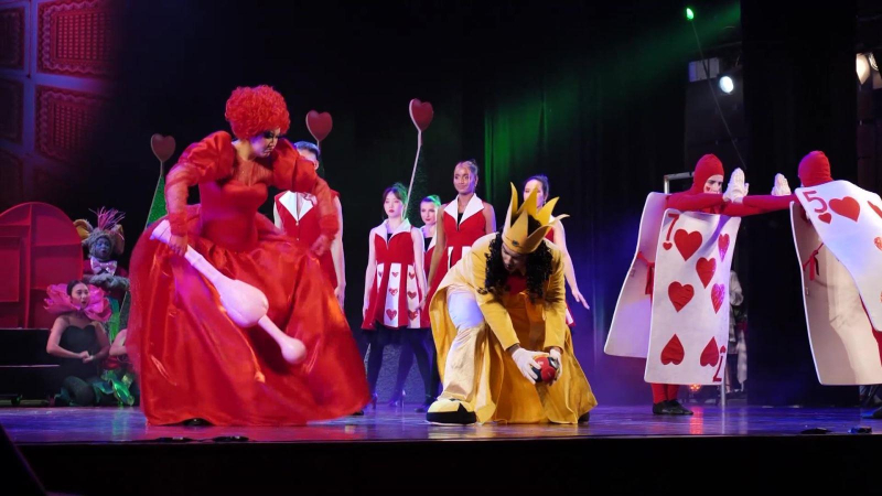 Công diễn nhạc kịch cho giới trẻ “Alice in Wonderland”