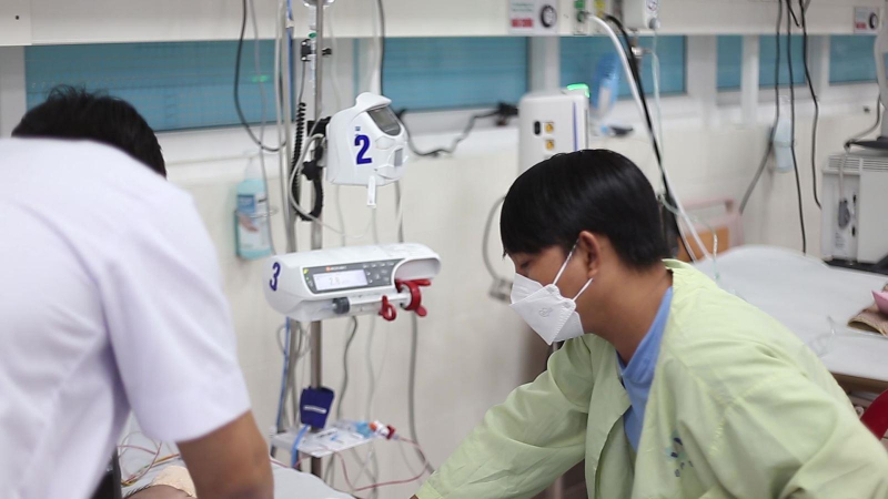 Cẩn thận với bệnh sốt xuất huyết nhũ nhi