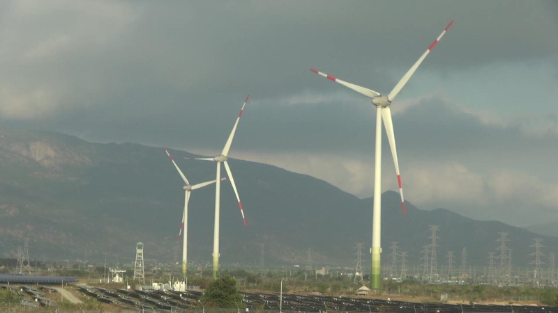 Đề xuất khung giá cho điện gió, điện mặt trời