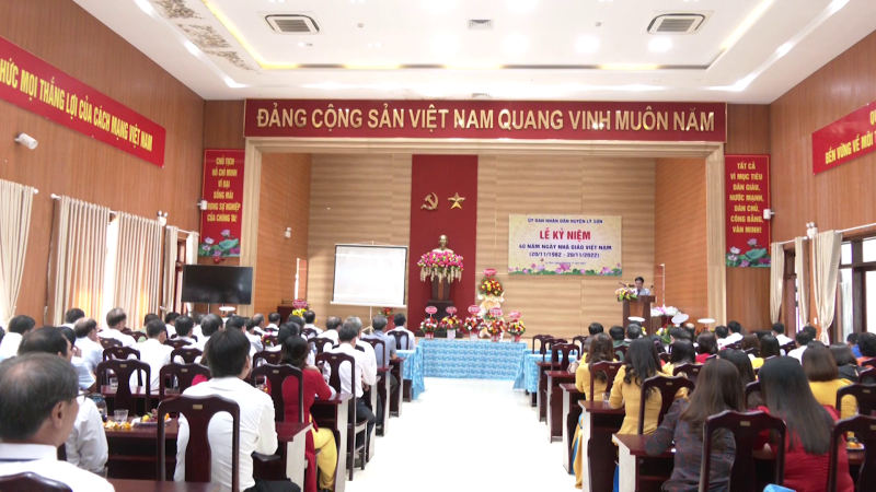 Lý Sơn kỷ niệm 40 năm ngày Nhà giáo Việt Nam