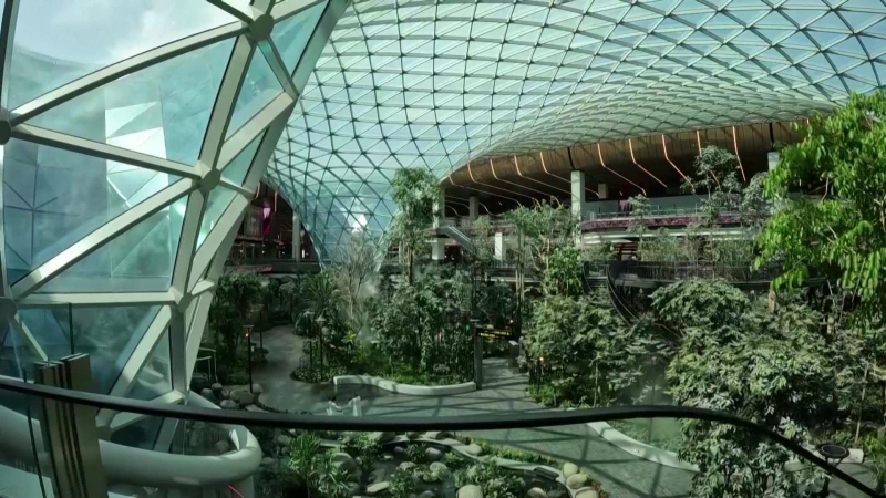 Vườn nhiệt đới khổng lồ ở Qatar