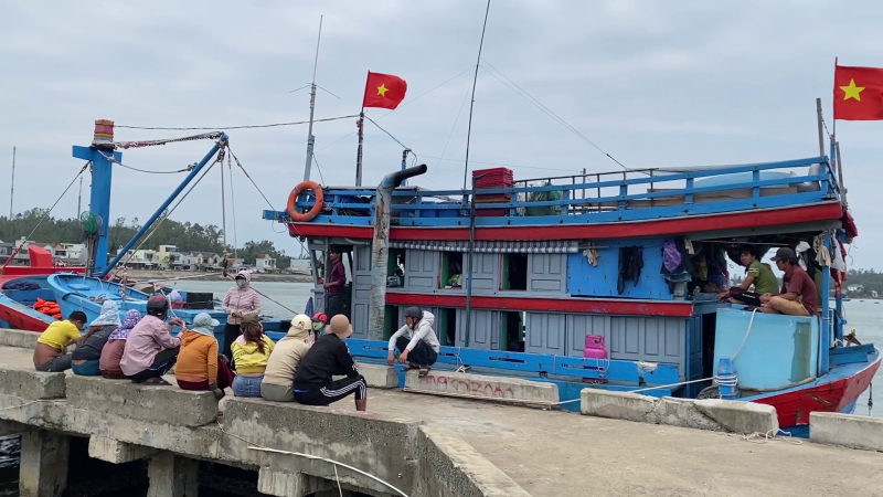 Chủ động ứng ph&oacute; tai nạn t&agrave;u c&aacute; m&ugrave;a biển động