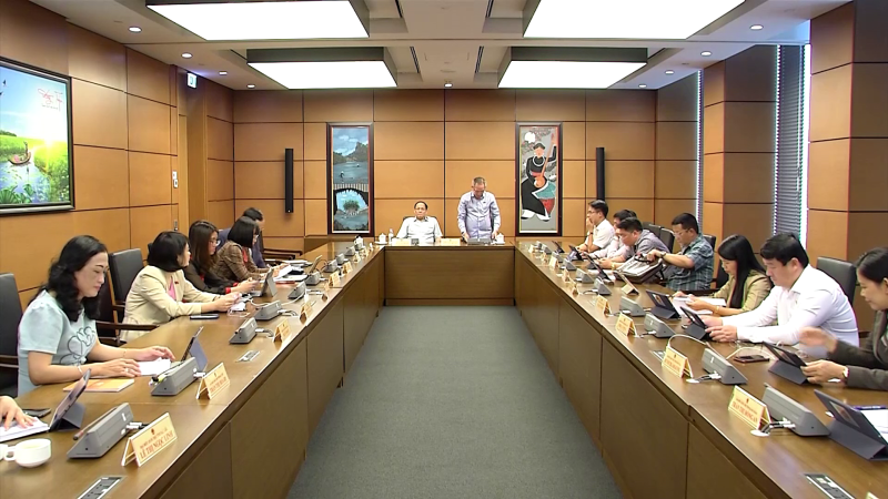 Góp ý tại tổ về dự thảo luật đấu thầu và luật giá (sửa đổi)