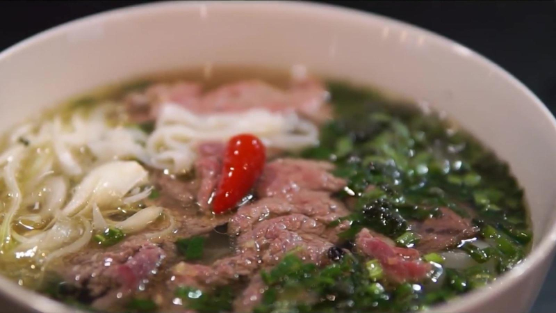 Phở tiếp tục lọt top những m&oacute;n ngon nổi tiếng nhất thế giới