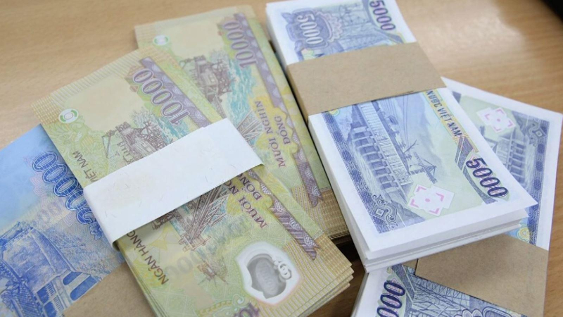 Xử lý nghiêm đổi tiền sai quy định