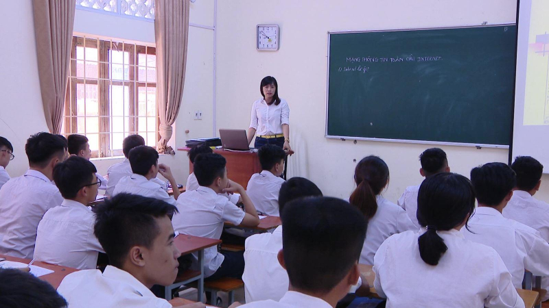 Ba môn học bắt buộc trong cơ sở giáo dục nghề nghiệp