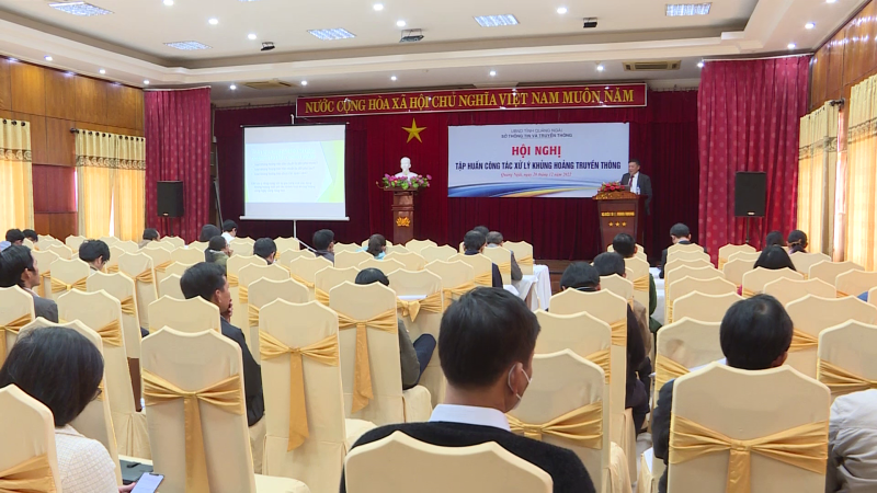 Tập huấn xử l&yacute; khủng hoảng truyền th&ocirc;ng năm 2022