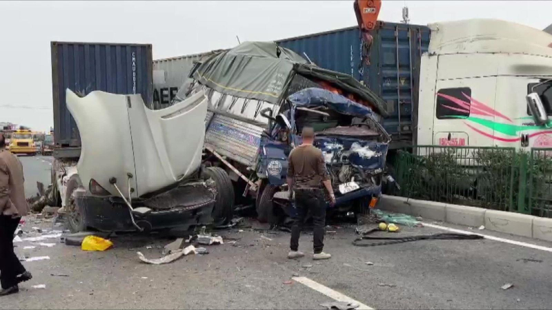 Tai nạn liên hoàn trên quốc lộ 5 khiến 1 người thiệt mạng