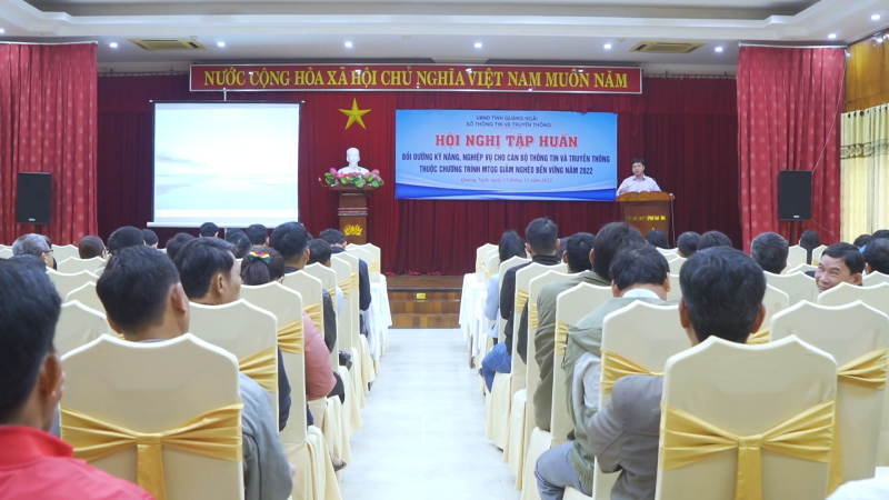 Tập huấn kỹ năng tuyên truyền giảm nghèo bền vững