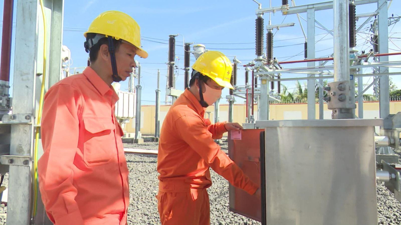 Sản lượng điện tiêu thụ dịp Tết giảm mạnh