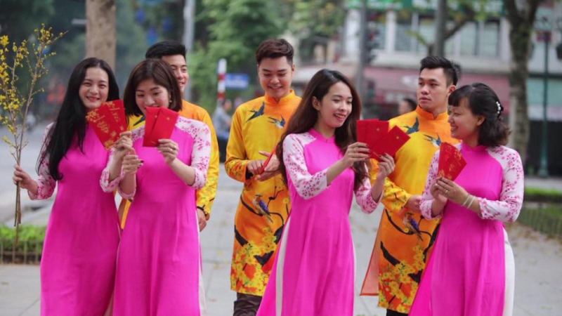 Nhộn nhịp tour du lịch xuân