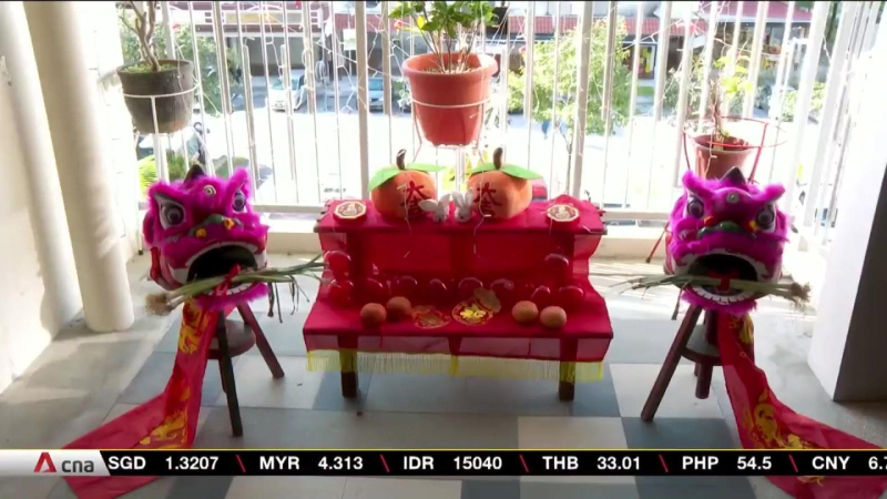 Người dân Châu Á rộn ràng chuẩn bị Tết