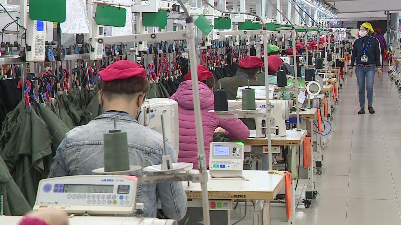 Mức thưởng Tết tương đương năm 2022