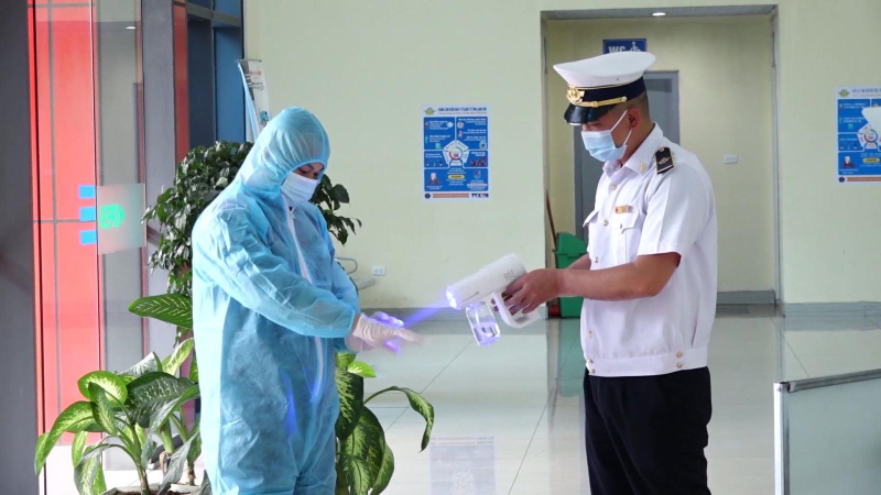 Tăng cường gi&aacute;m s&aacute;t dịch COVID-19 tại c&aacute;c cửa khẩu