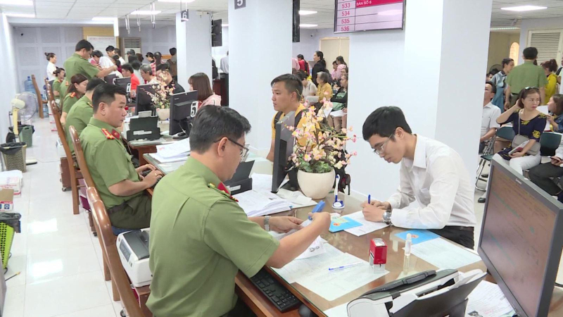 Phổ cập tài khoản định danh điện tử