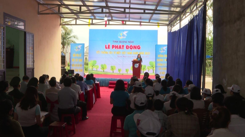 Hội Phụ nữ tỉnh ph&aacute;t động tết trồng c&acirc;y