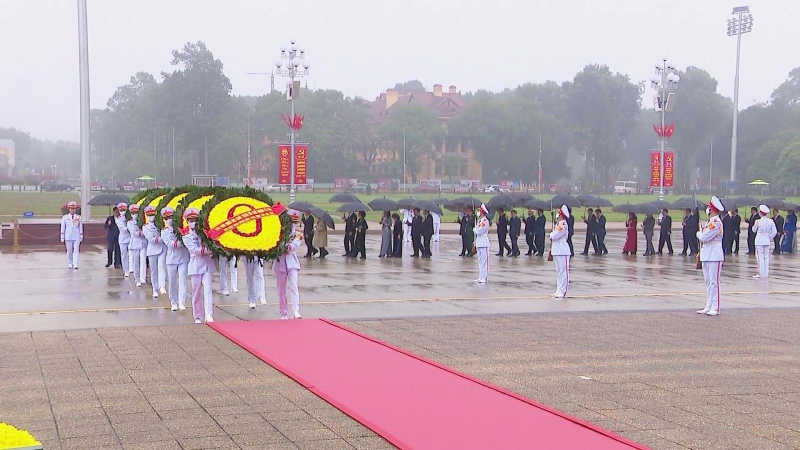 L&atilde;nh đạo Đảng, Nh&agrave; nước v&agrave;o Lăng viếng Chủ tịch Hồ Ch&iacute; Minh