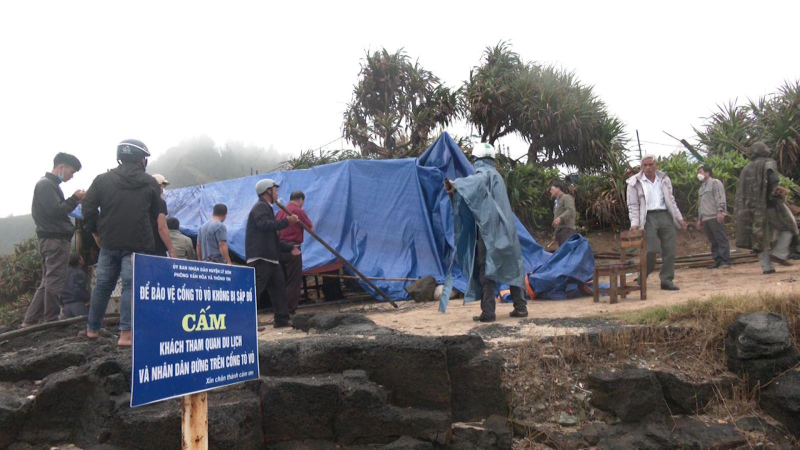 Đảo Lý Sơn giải toả lều, trại ở cổng tò vò