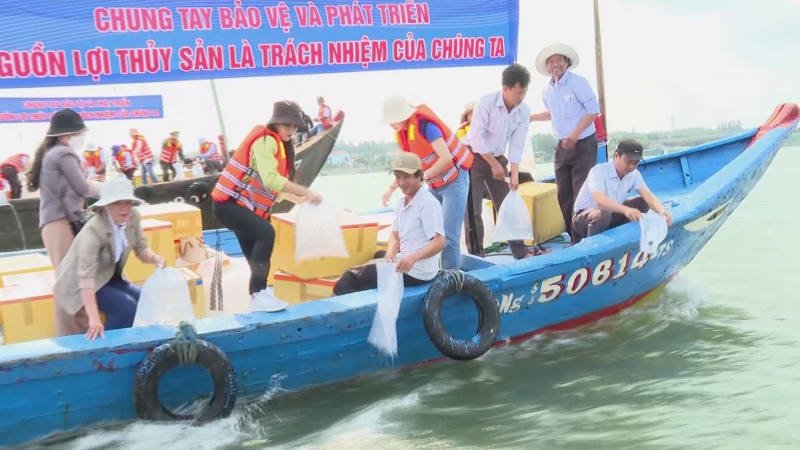 Tái tạo nguồn lợi thủy sản