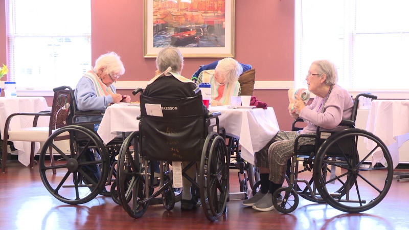 "Trường mẫu giáo" dành cho người cao tuổi