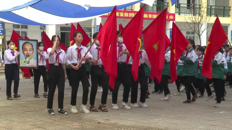 Tự hào ngôi trường nghìn việc tốt