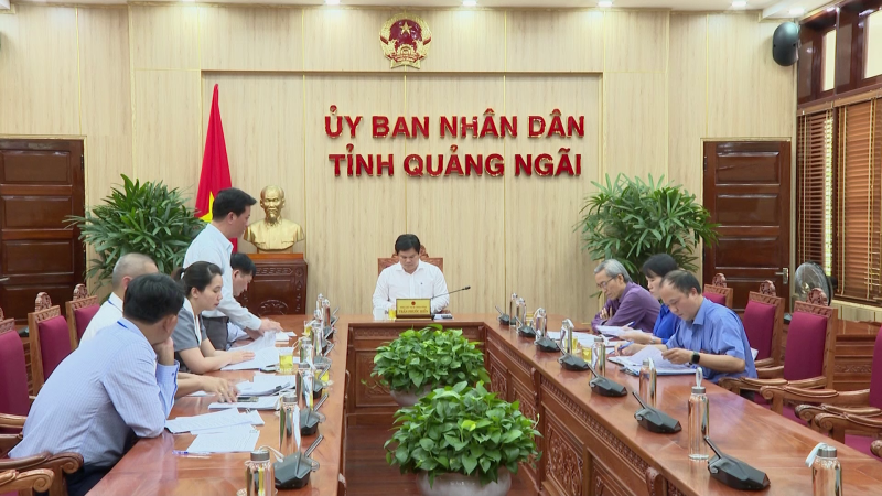 Họp hội đồng đ&aacute;nh gi&aacute; s&aacute;ng kiến, đề t&agrave;i nghi&ecirc;n cứu khoa học cấp tỉnh