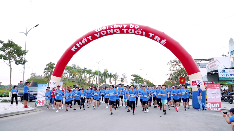Giải chạy bộ &ldquo;Kh&aacute;t vọng tuổi trẻ&rdquo;
