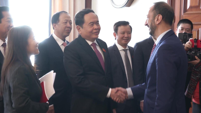 Phó Chủ tịch thường trực Quốc hội Trần Thanh Mẫn hội đàm với lãnh đạo lưỡng viện Tây Ban Nha