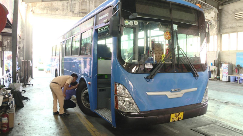 CSGT bắt đầu hỗ trợ đăng kiểm xe ở TP.HCM