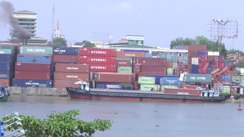 Phí xếp dỡ hàng hóa tại cảng Việt Nam thấp nhất Đông Nam Á