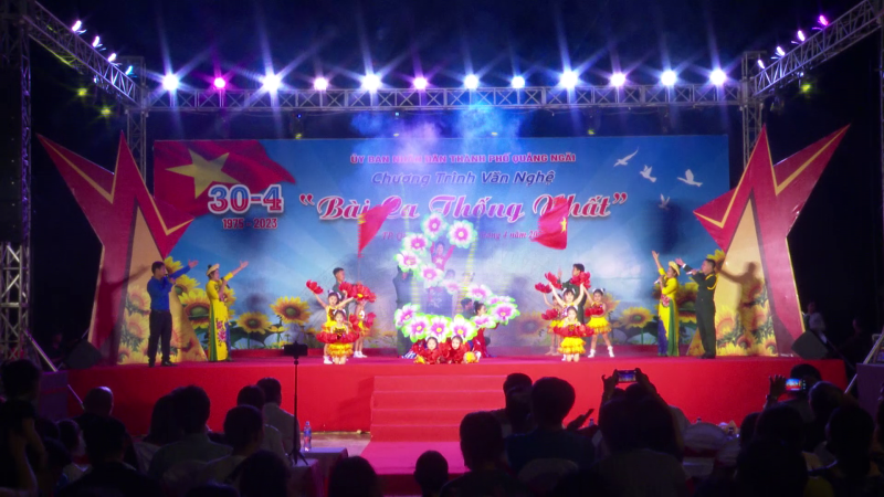 Chương trình văn nghệ “Bài ca thống nhất”