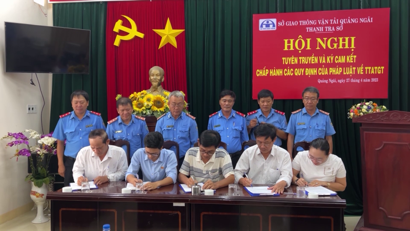 Hơn 100 doanh nghiệp vận tải ký cam kết đảm bảo an toàn giao thông