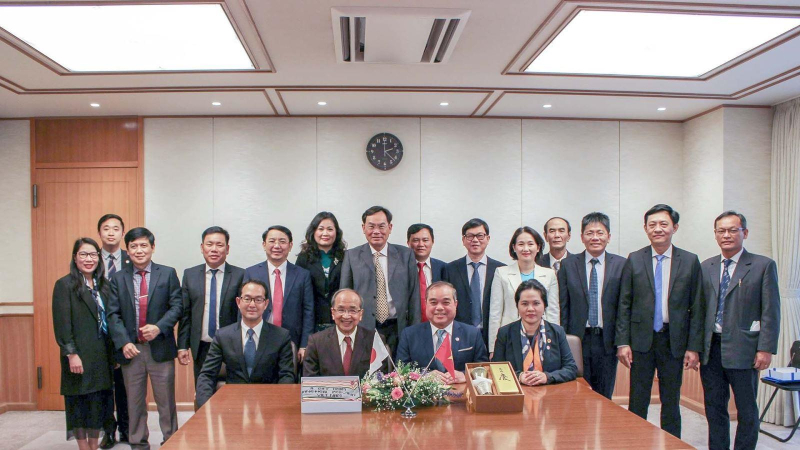 Quảng Ng&atilde;i k&yacute; kết bi&ecirc;n bản ghi nhớ hợp t&aacute;c cung ứng nguồn nh&acirc;n lực với tỉnh Oita, Nhật Bản