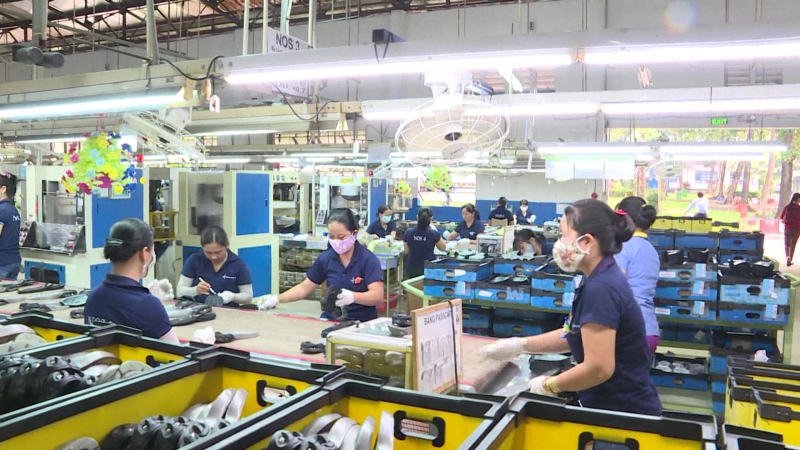 Gần 150.000 lao động mất việc