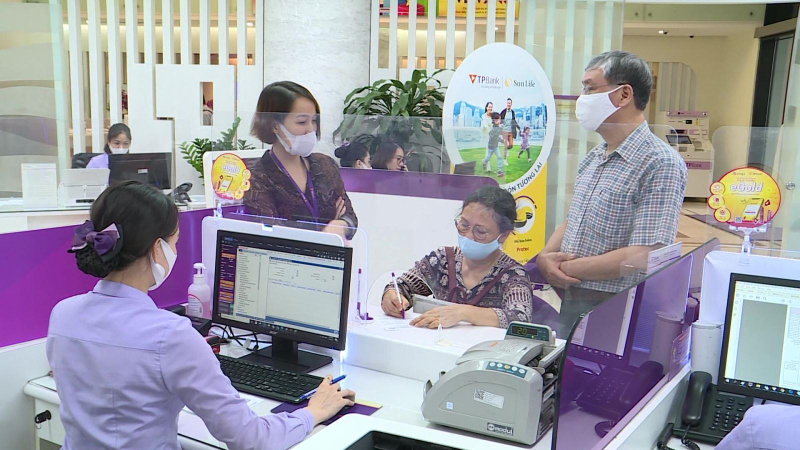 Đề xuất không lùi thời hạn nộp thuế cho ngân hàng