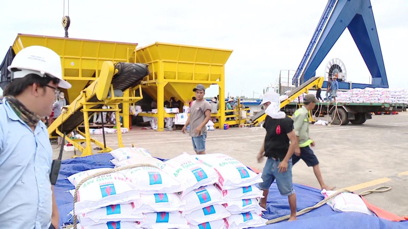 Xuất nhập khẩu hàng hóa quý I giảm mạnh