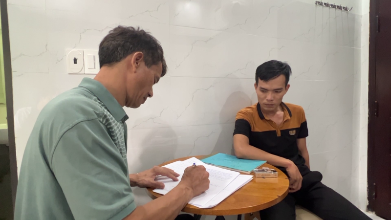 Bắt thanh niên mua bán trái phép chất cấm