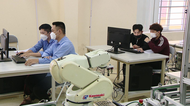 Ưu tiên ngân sách đào tạo các ngành nghề mũi nhọn