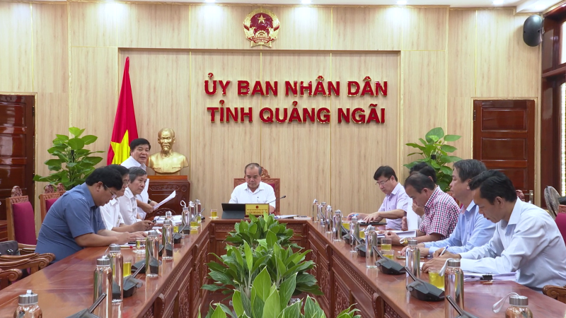 Phó Chủ tịch thường trực UBND tỉnh Trần Hoàng Tuấn làm việc với hội khuyến học tỉnh