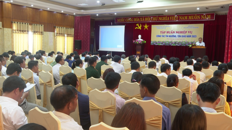 Tập huấn nghiệp vụ cho cán bộ, công chức làm công tác tín ngưỡng, tôn giáo