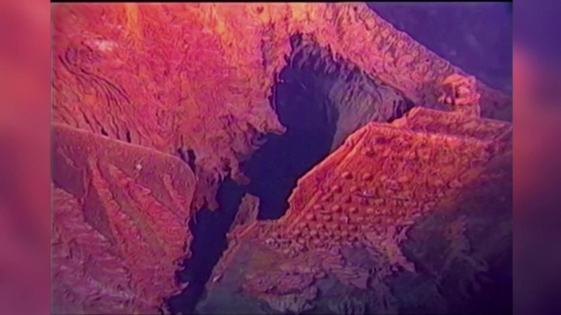 Nỗ lực tìm kiếm tàu lặn mất tích khi tham quan xác tàu Titanic