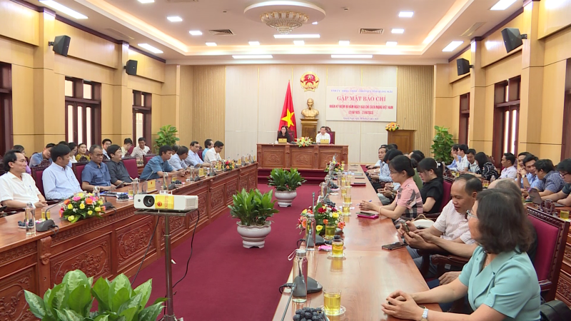 Gặp mặt kỷ niệm 98 năm ng&agrave;y B&aacute;o ch&iacute; C&aacute;ch mạng Việt Nam