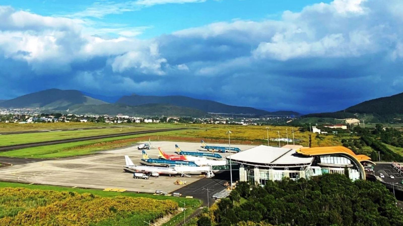 Xây dựng mới Cảng hàng không Phan Thiết và Quảng Trị