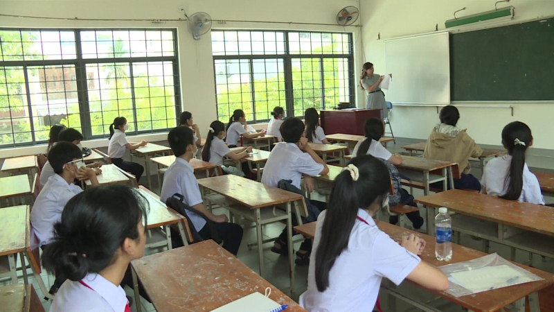 Nhiều tỉnh thành công bố điểm thi, điểm chuẩn lớp 10