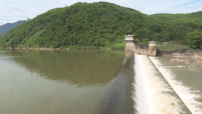 Tập trung điều tiết nước Thạch Nham