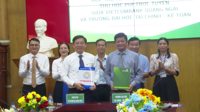 Vietcombank chi nh&aacute;nh Quảng Ng&atilde;i k&yacute; kết hợp t&aacute;c với Trường Đại học T&agrave;i ch&iacute;nh - Kế to&aacute;n